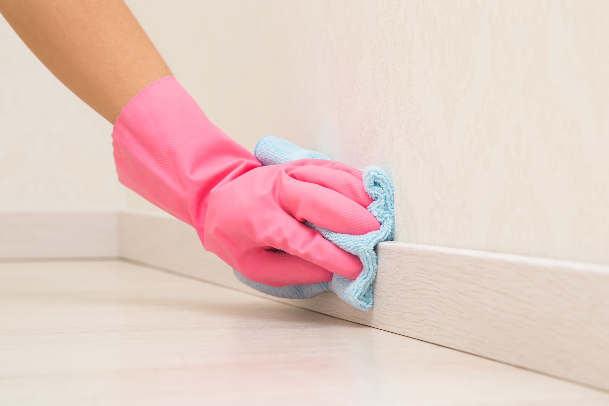 10 Straightforward Baseboard Cleaning Hacks to Make Cleaning Easier